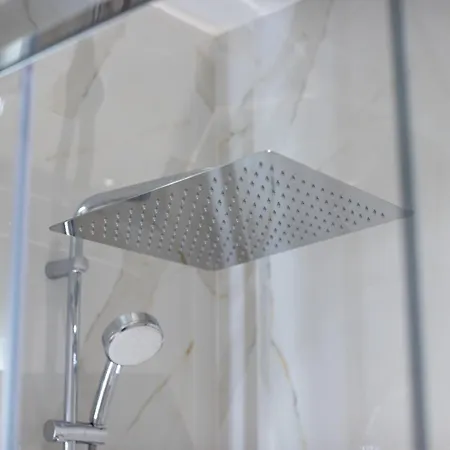 Ginger Lägenhetshotell 4*