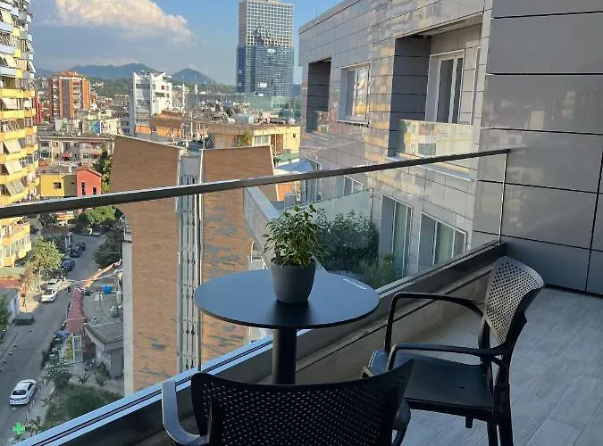 Ginger Aparthotel Tirana